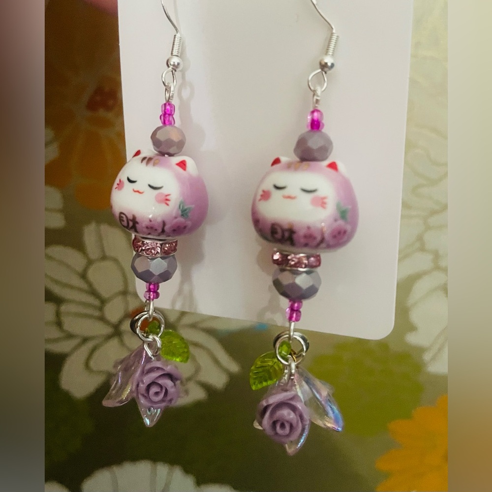 Lavender Lucky Cat Earrings with Floral Accents - Picture 4 of 4